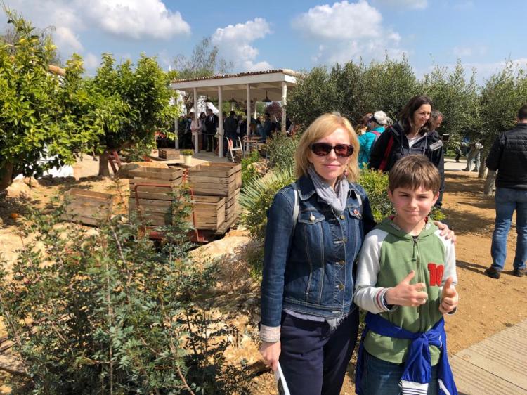 cf338afb-9e7f-41bb-94b4-2a116f37bb59